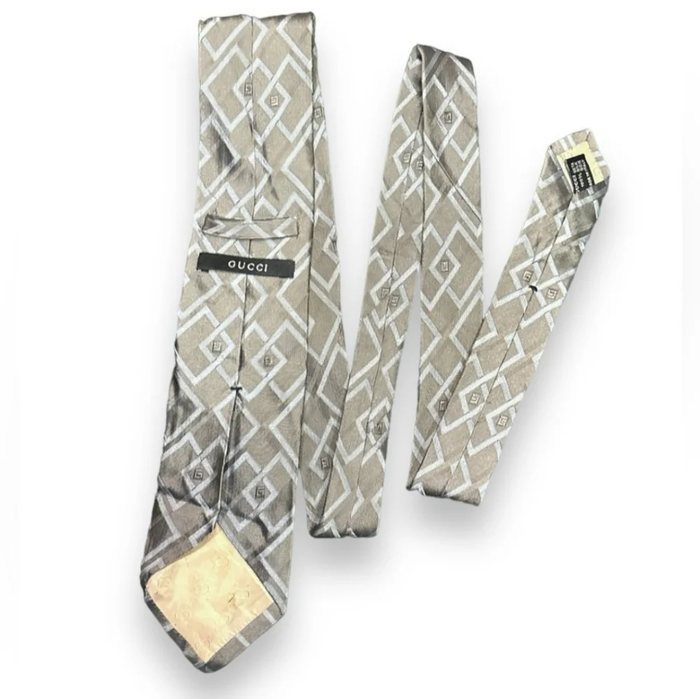 GUCCI Woven Jacquard Silk Tie Grey & Light Blue Interlocking Squares